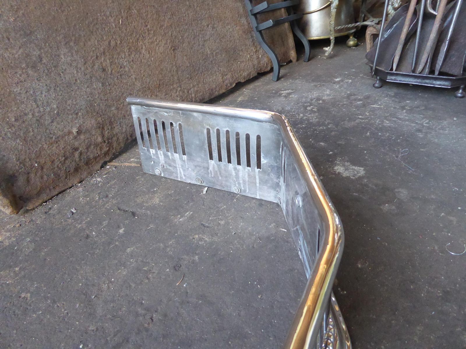 photo furniture 19th Century English Georgian Fireplace Fender