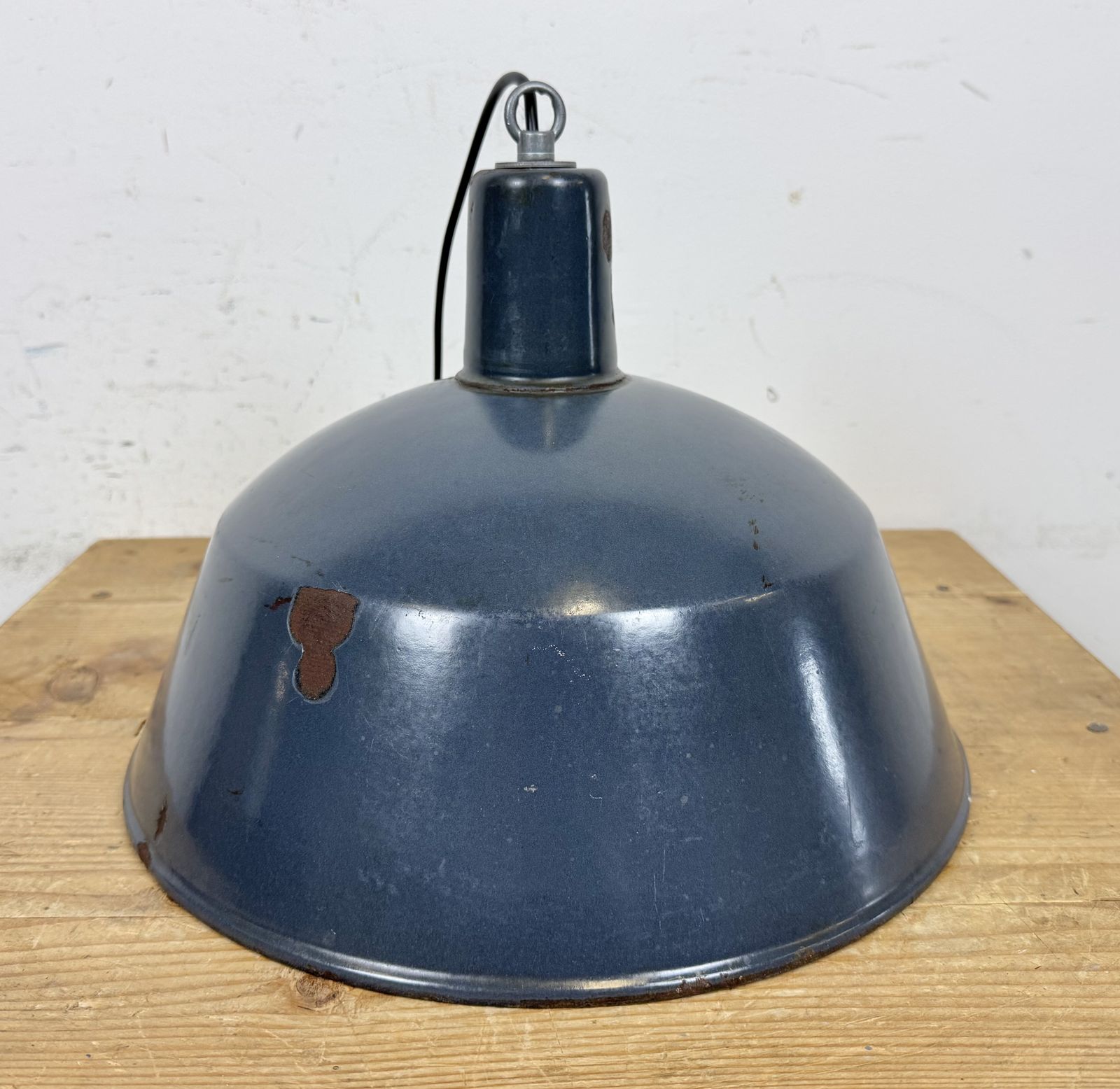 photo vintage Industrial Dark Blue Enamel Pendant Lamp From Emax, 1960s