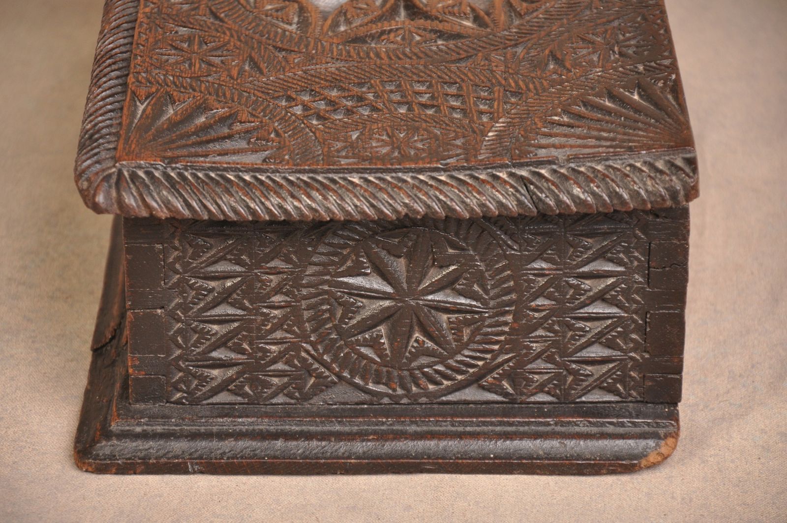 17th Century Welsh Oak Chip Carved Box photo for sale