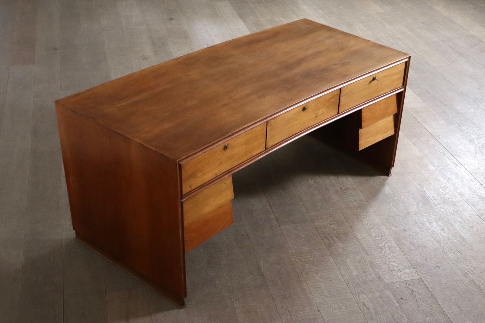 Curved Directors Desk In Walnut, Italy 1940s photo furniture