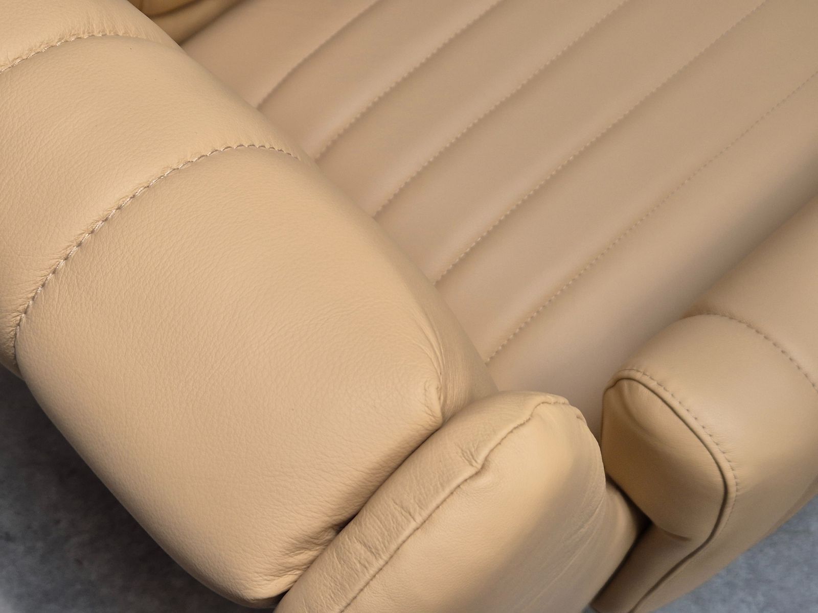Armchair Sew Genuine Leather photo 293.0