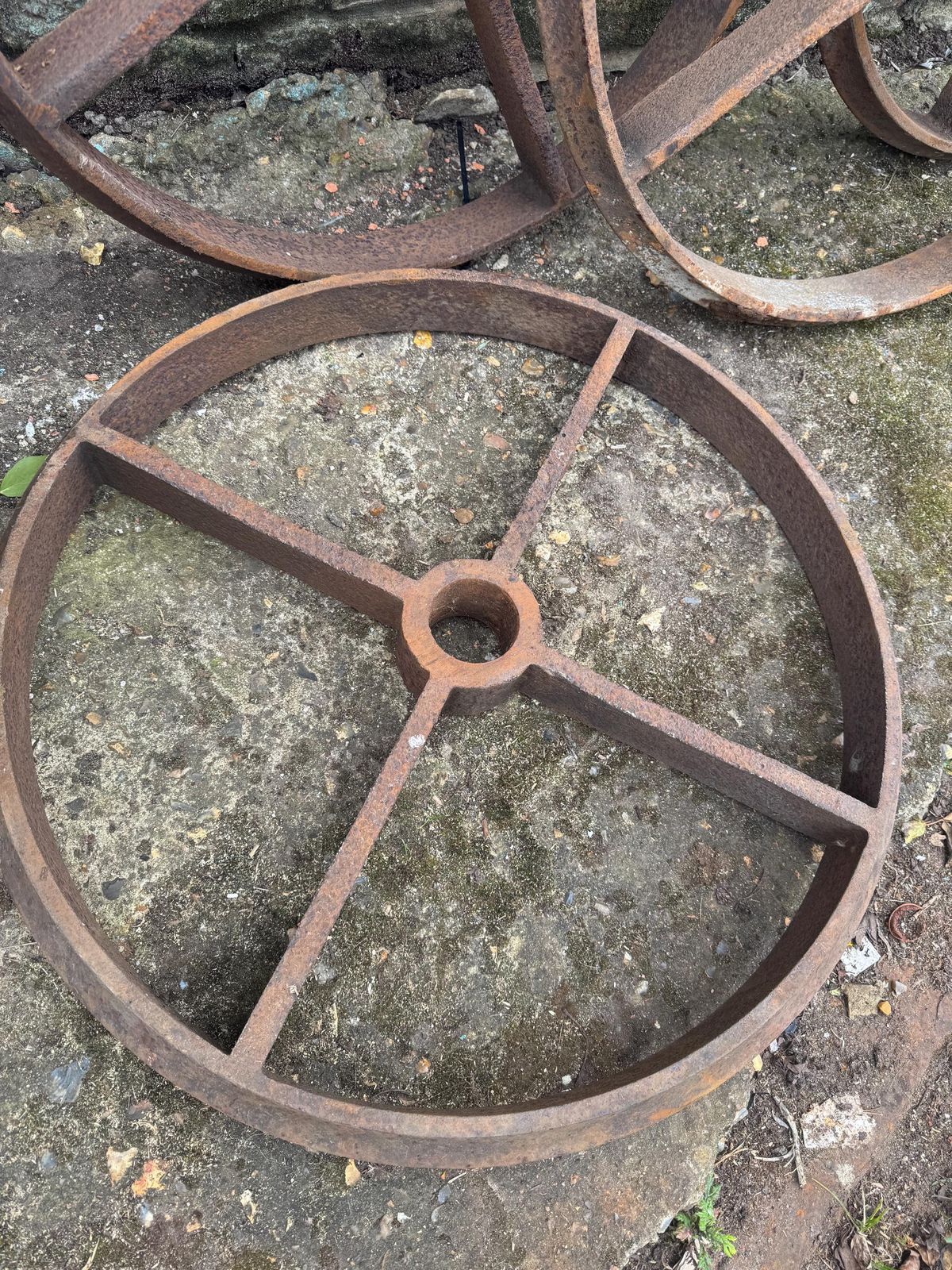 Large Cambridge Roller Wheels / Antique Salvage / Shepherds Hut Wheels Set Of 4 / Garden Decor / Feature / Decoration / Ornament photo Home Decor