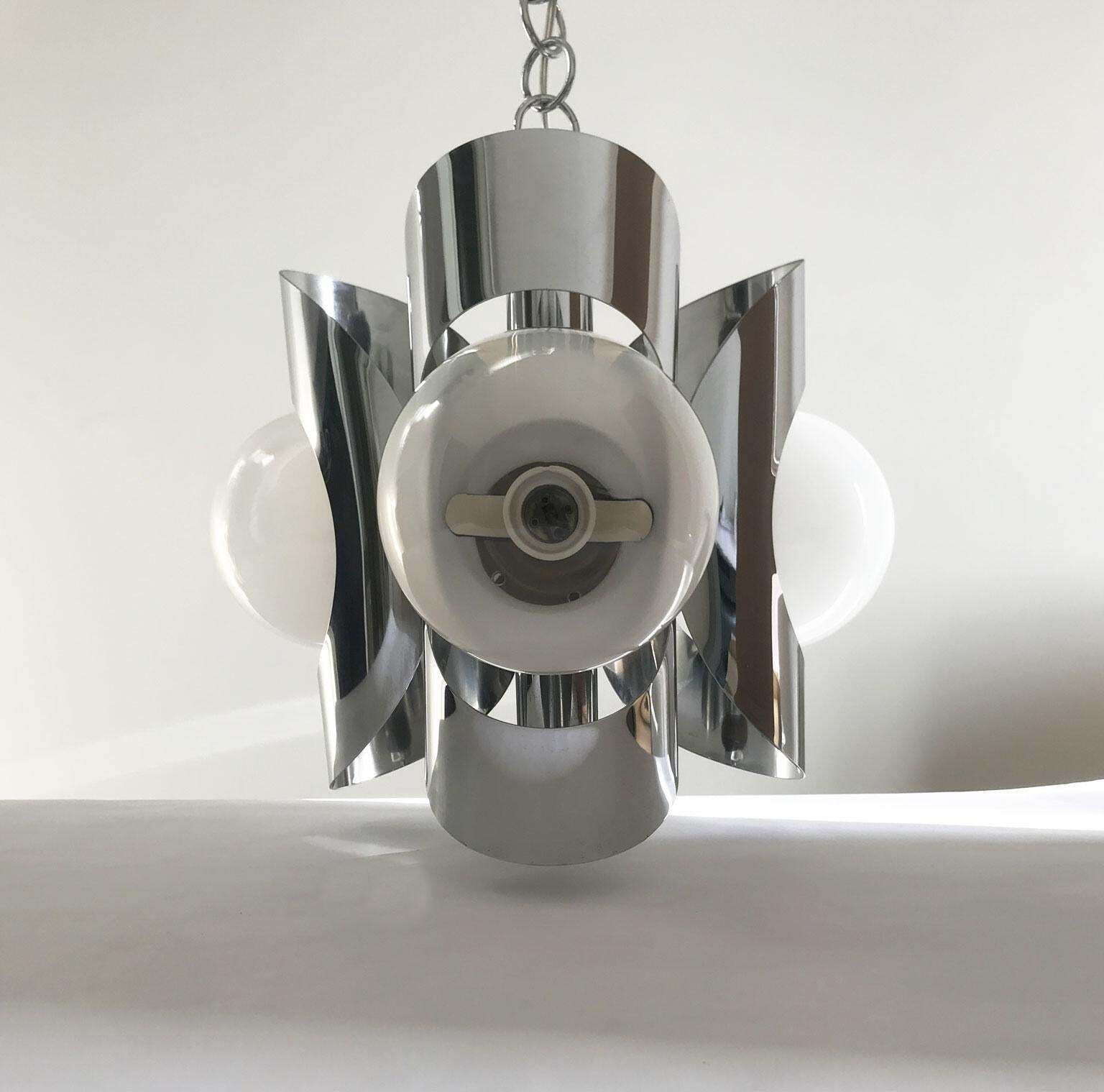 Italy 1970 Mid Century Modern Chandelier Metal Chrome And Glass photo vinterior