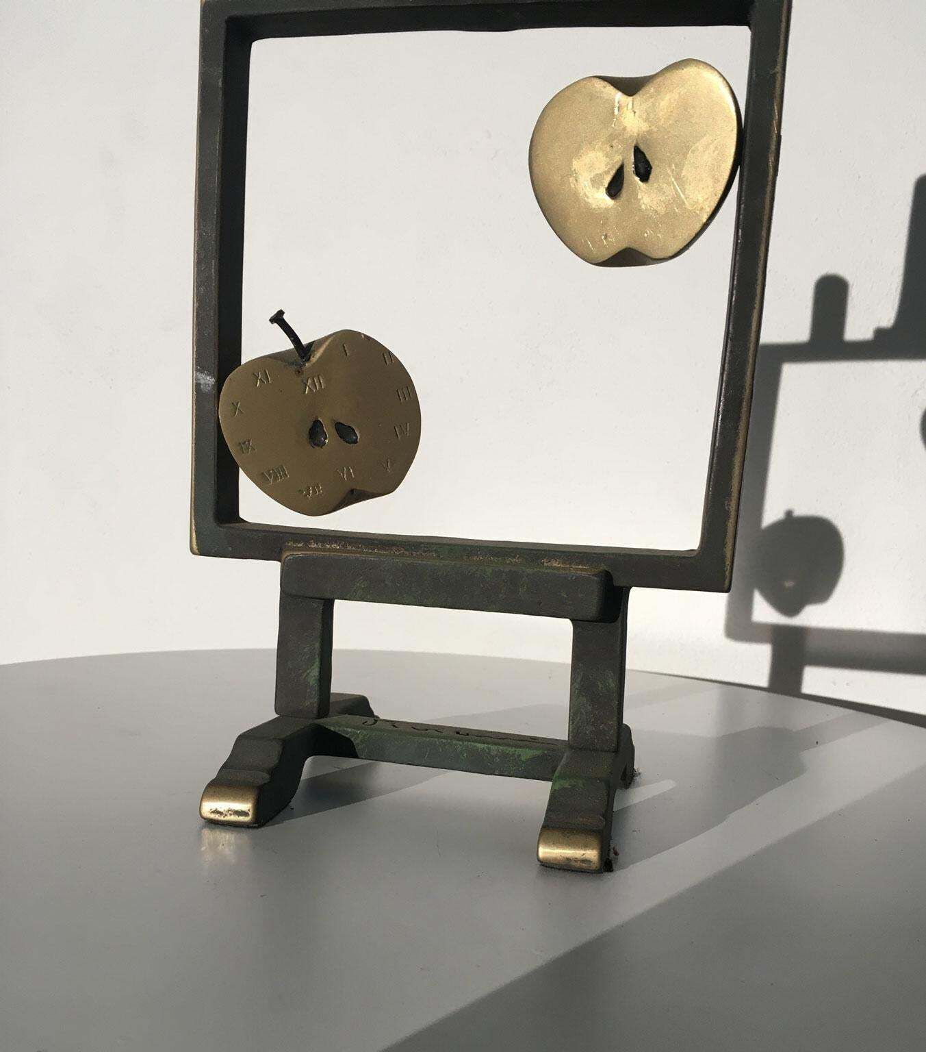 photo vinterior 1976 Italy Bronze Abstract Sculpture By Vanni Viviani Easel With Two Half Apples