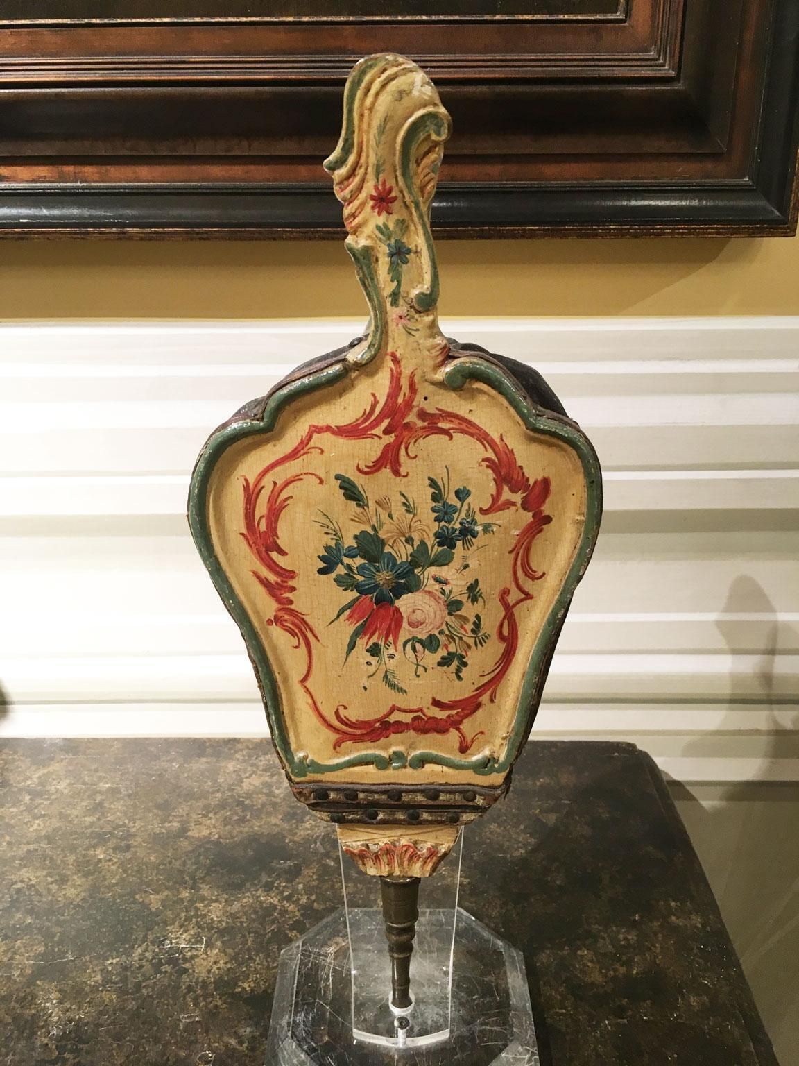 1750 Venezia Italy Yellow Lacquered Carved Wooden Fireplace Bellows With Flowers photo for sale