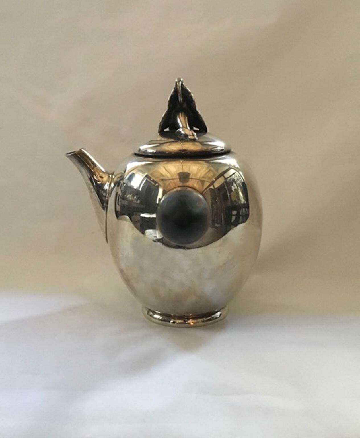 Ghoram Early 20th Century New York Sterling Silver Chocolate Pot photo 1361.0
