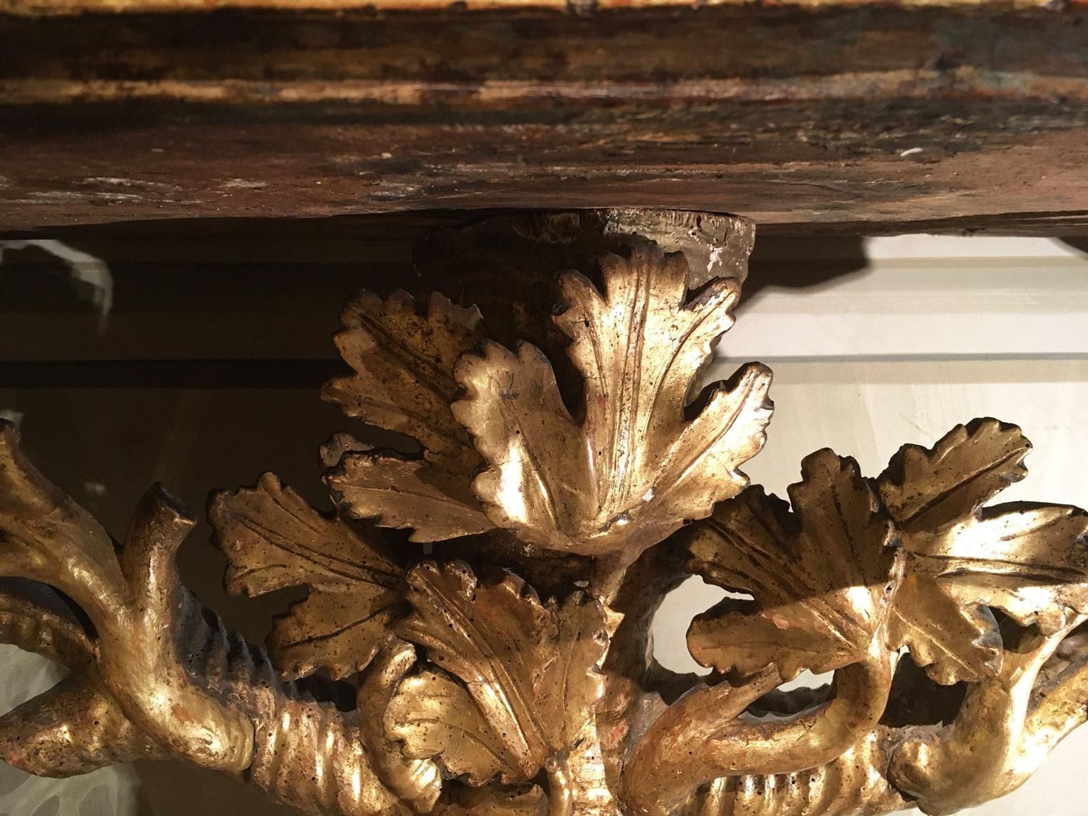 photo vinterior 1650 Italy Giltwood Carved Console With Leaves And Bunches Of Grapes
