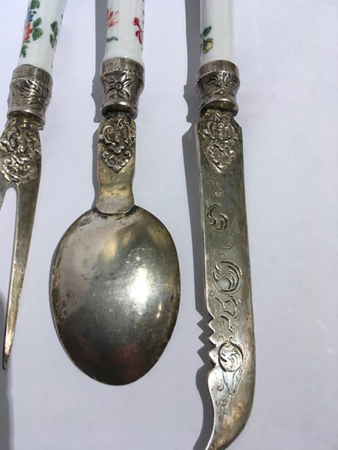 photo for sale Early 19th Century Set Of 3 English Porcelain Cutleries