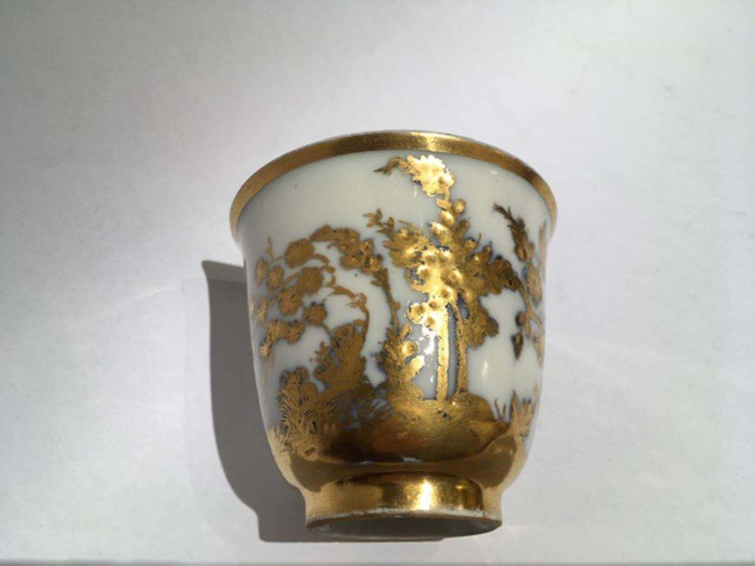 Home Decor Meissen Mid 18th Century Cup White Porcelain With Golden Drawings Japonese Style photo