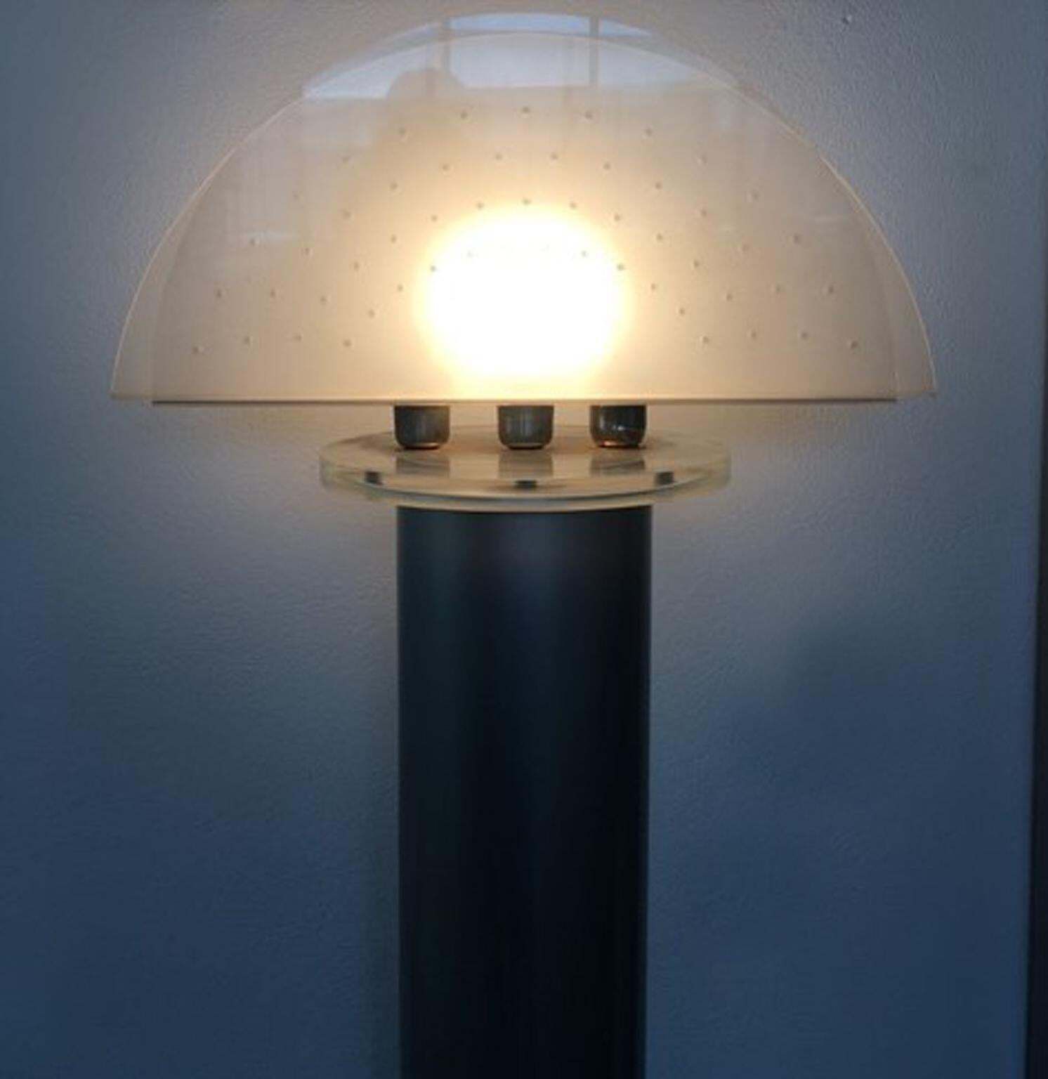 photo vinterior Italian Postmodern Design 1970 Lacquered Aluminium Floor Lamp With Plexiglass