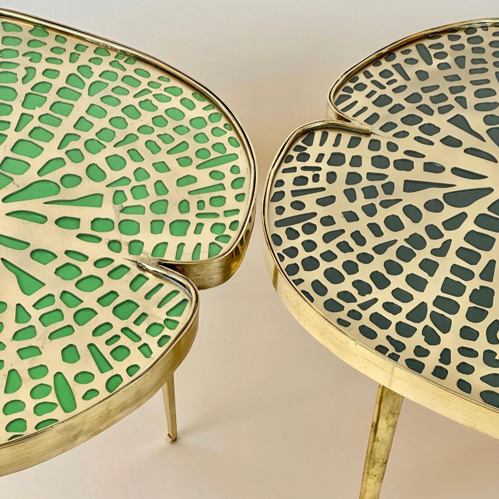 Late 20th Century Pair Of Brass & Transparent Glass Water Lilies Side Tables photo Furniture