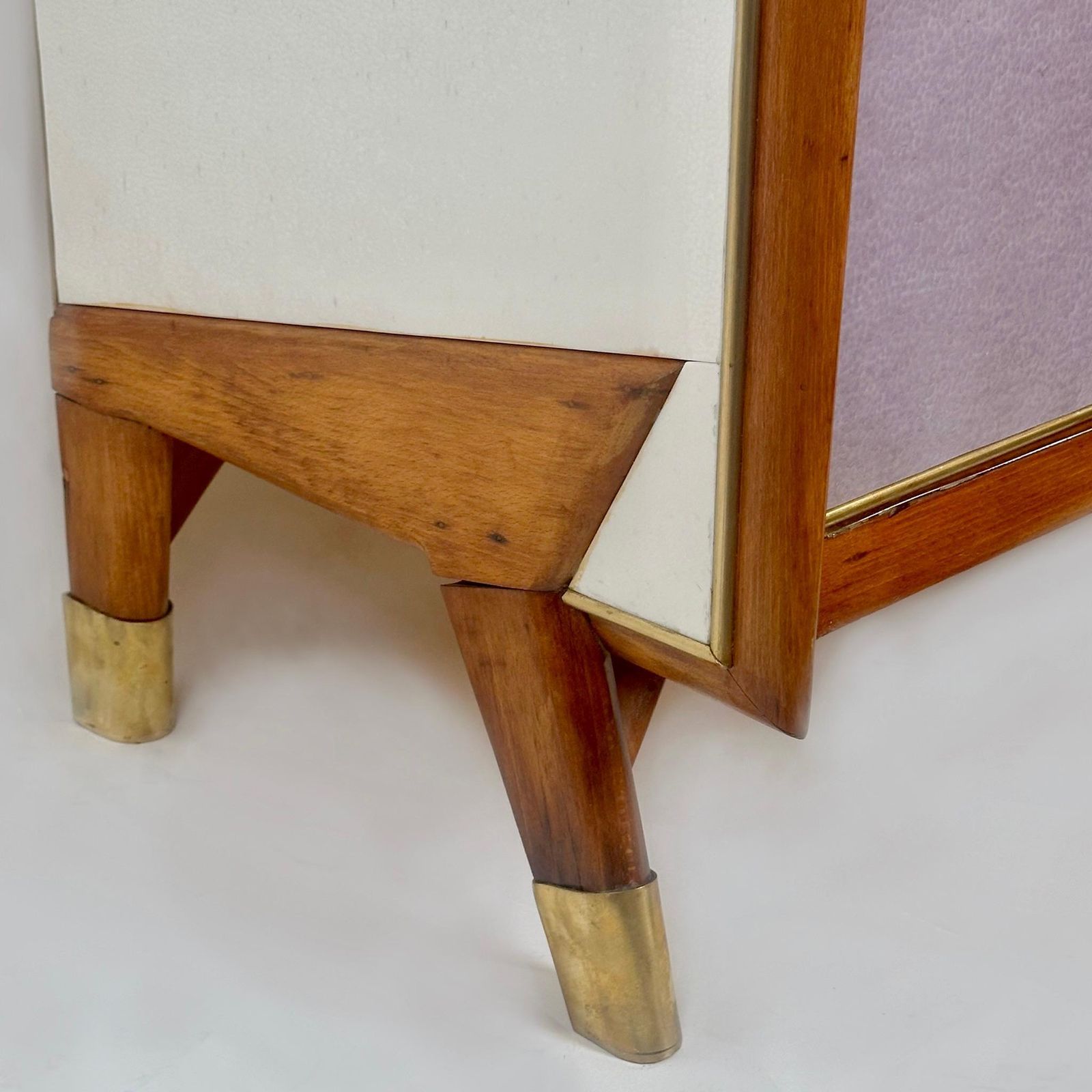 photo furniture Mid Century Modern Beech Wood, Brass, Mirror & Murano Art Glass Dry Bar Cabinet