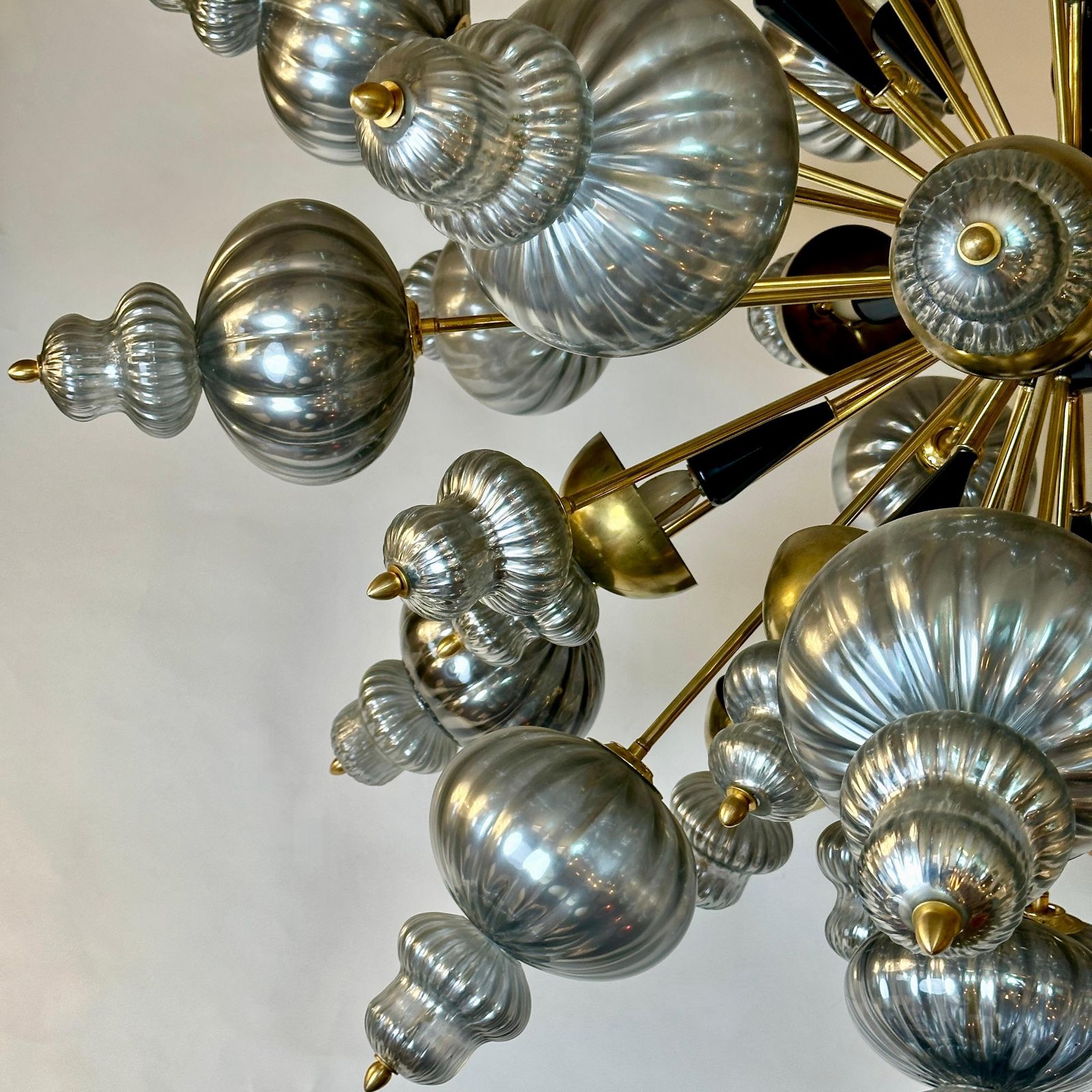 Late 20th Century Silver Blown Murano Glass Elements & Brass Sputnik Chandelier photo 13610.0