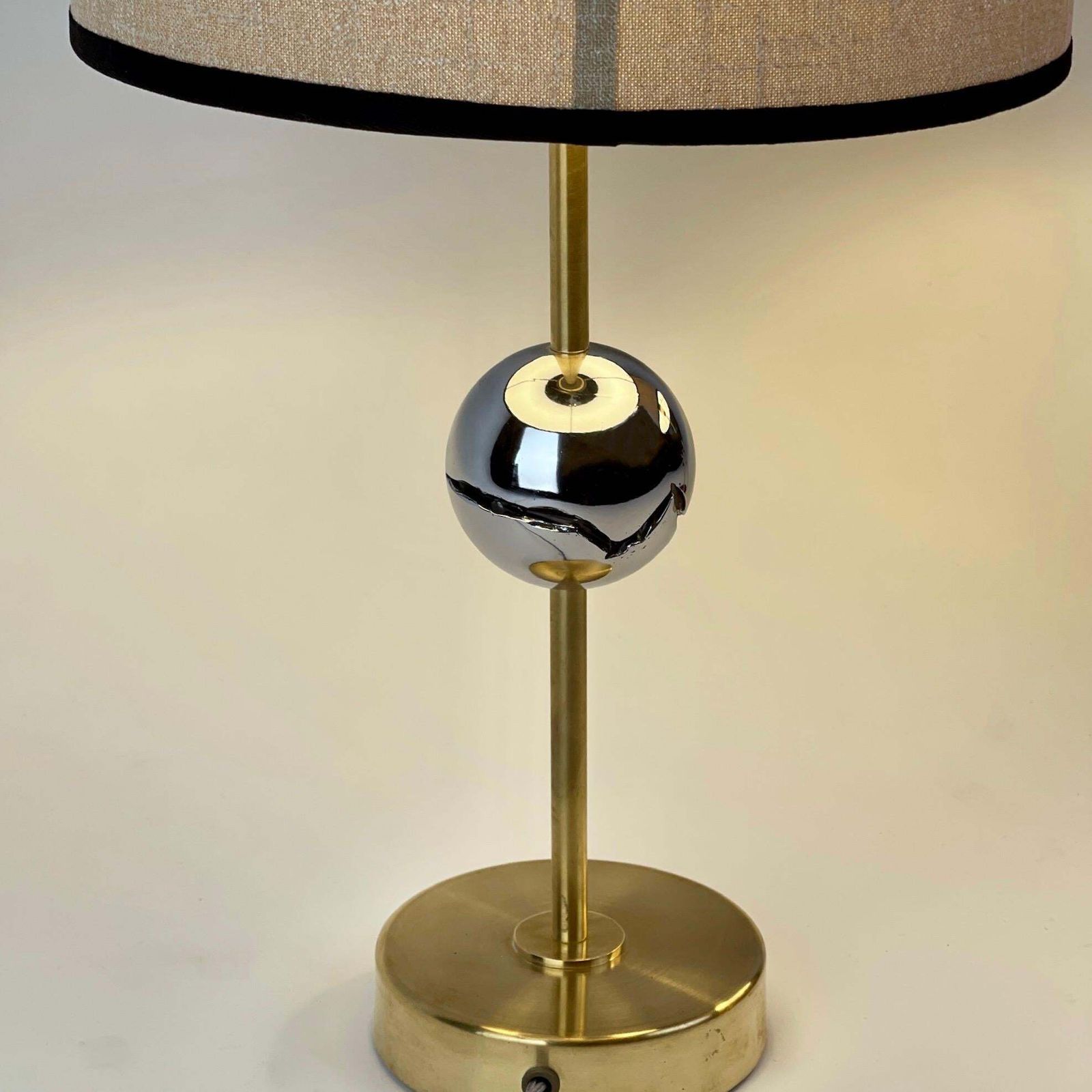 Late20th Century Pair Of Italian Sculptural Nickel & Brass Table Lamps W/ Shades photo vinterior