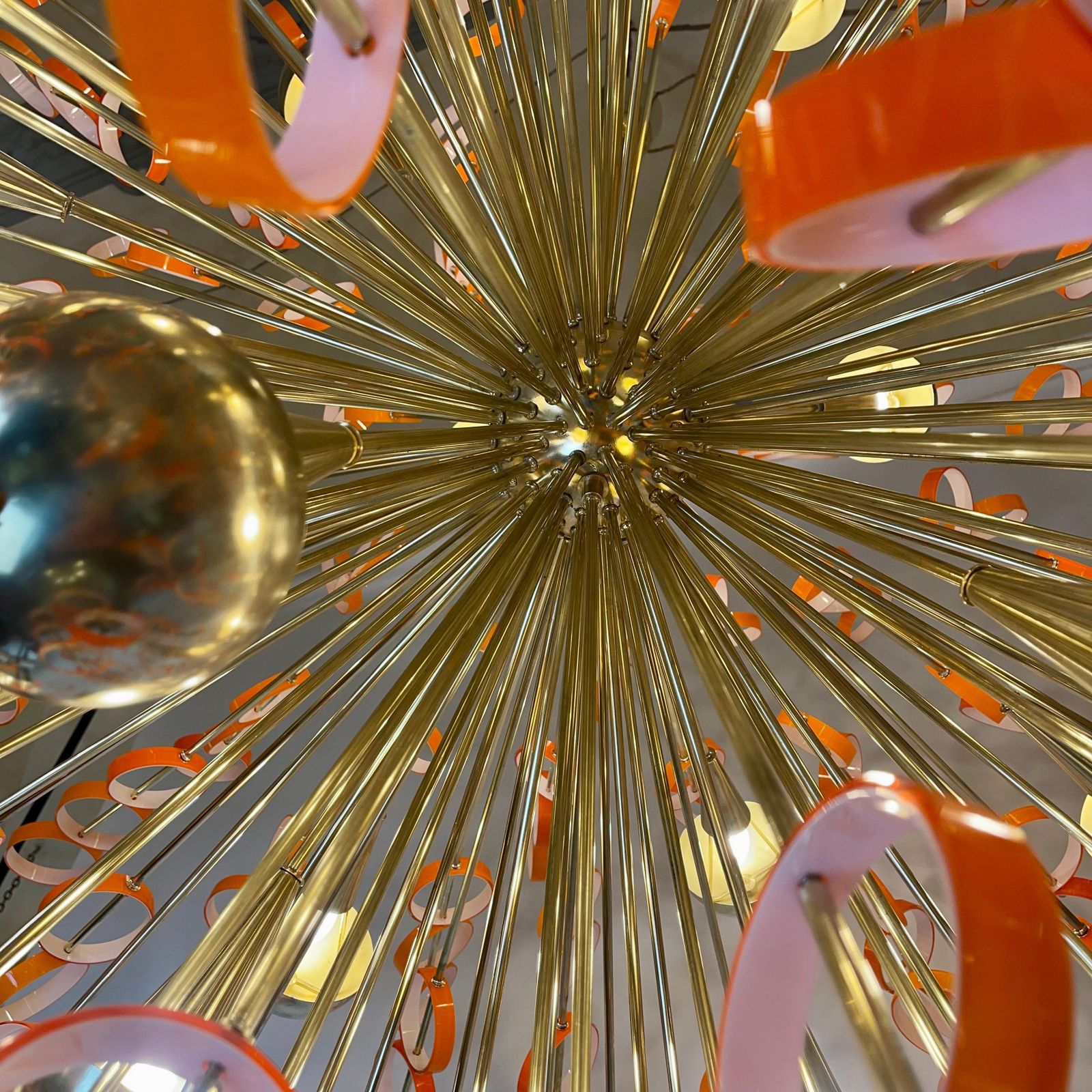 Late 20th Century Sputnik Chandelier In Jacketed Orange & White Glass By Vistosi photo Lighting