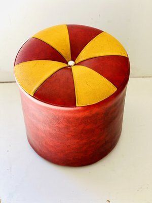 Mid Century Modern Tabouret, 1970 photo Meubels