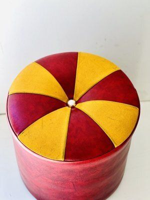 photo vinterior Mid Century Modern Tabouret, 1970