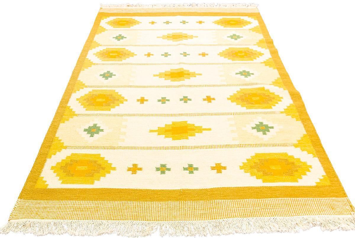 Scandinavian Rug Rollakan Cross Motif Design photo furniture