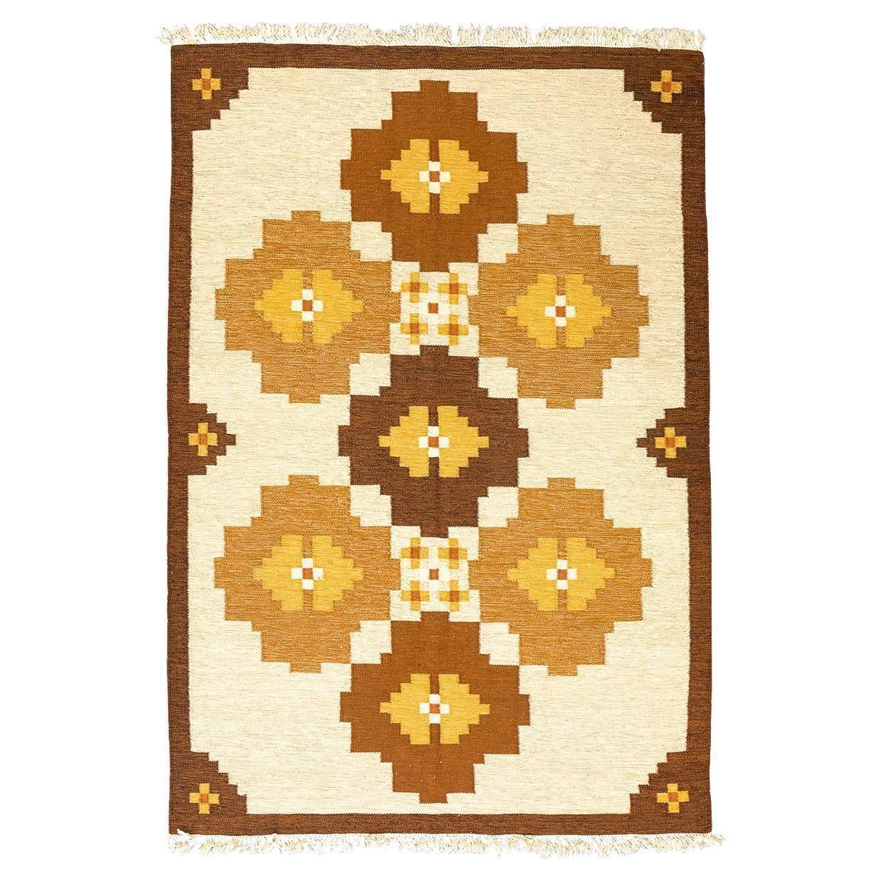 Scandinavian Rug Rollakan Beige Field Color