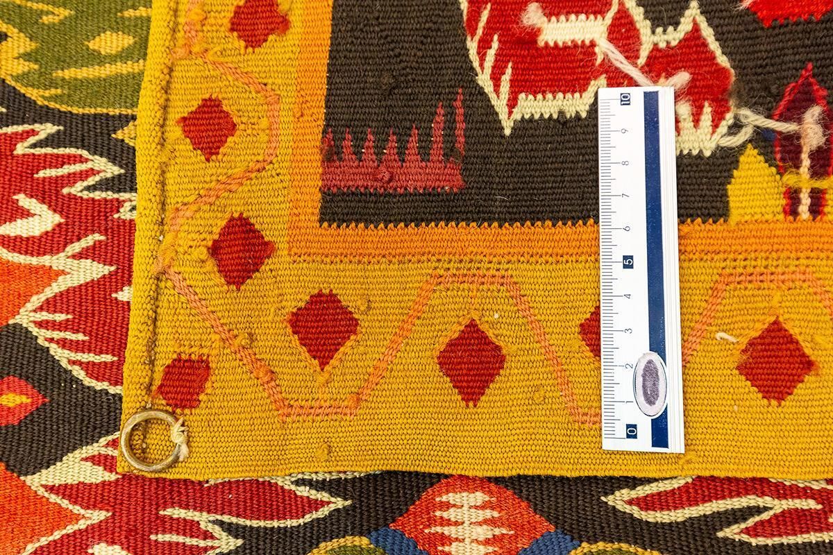 photo furniture Scandinavian Rollakan Swedish Rug Bird Design