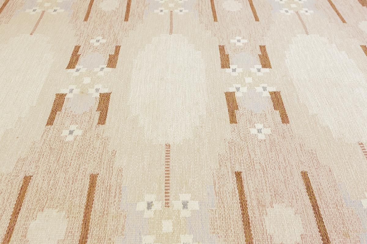 Scandinavian Rug Rollakan  Earthy Tones photo for sale
