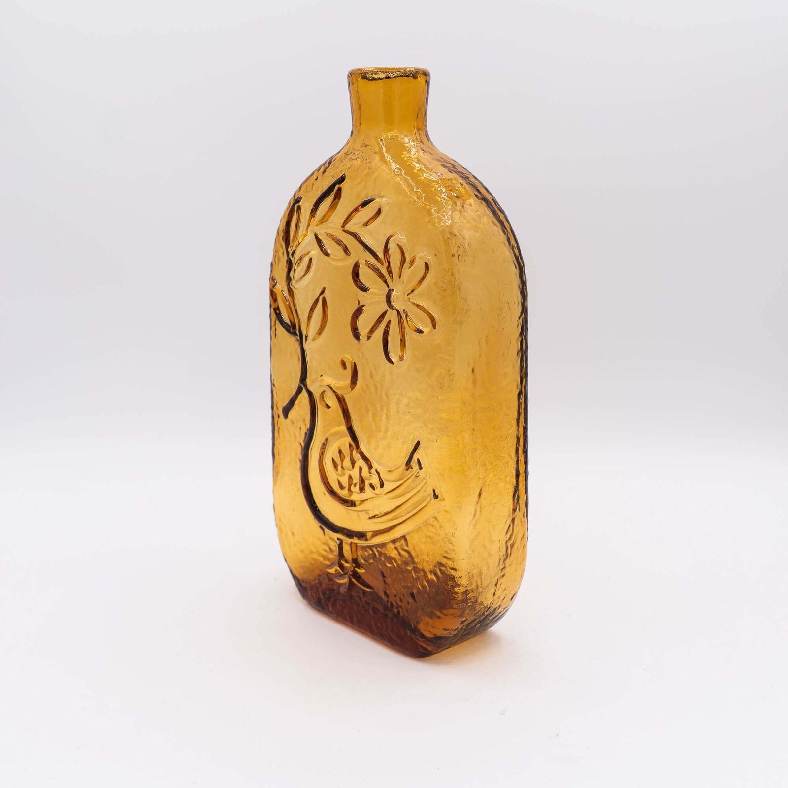 Textured Amber Glass Decanter "Bird Of Peace" By Wayne Husted   Stelvia, Empoli   1960s photo 178.0