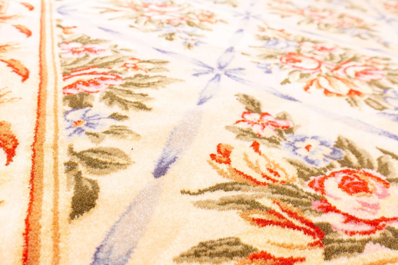 European Rug Floral Design Beige Color photo buy