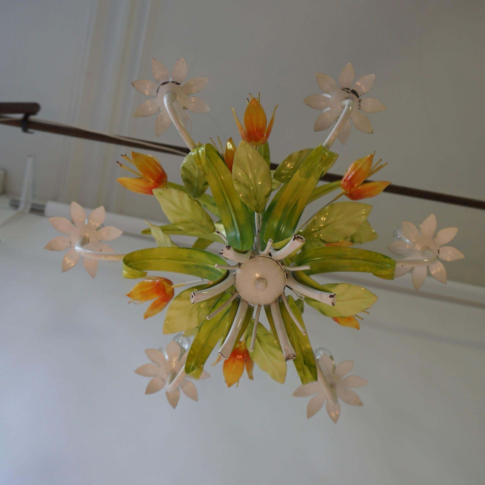 1960s Bright Boho Chic Italian Tole Painted Metal Chandelier With Floral Decor photo vinterior
