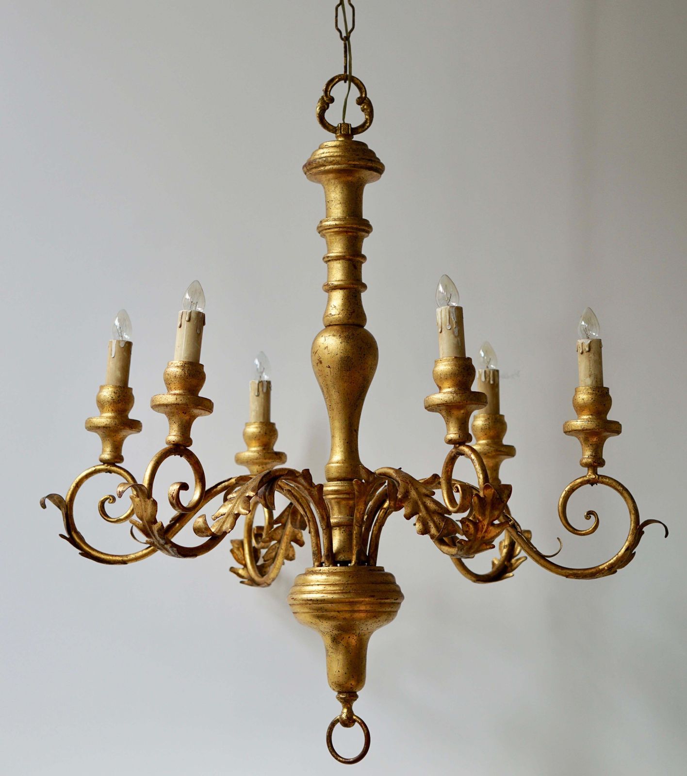 Italian Giltwood Six Arm Chandelier photo vinterior