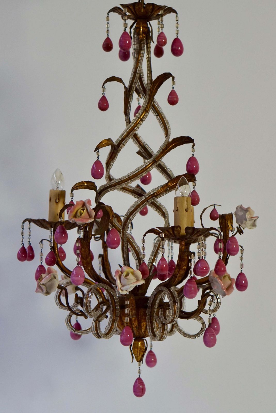 photo vinterior Brass And Ceramic Drop Chandelier With Porcelain Flowers, Italy