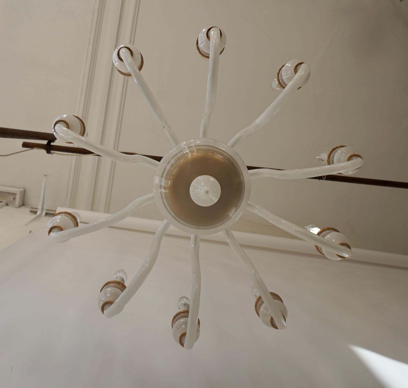 1444.0 Italian Modern Hand Blown White And Gold Murano Glass Chandeliers photo