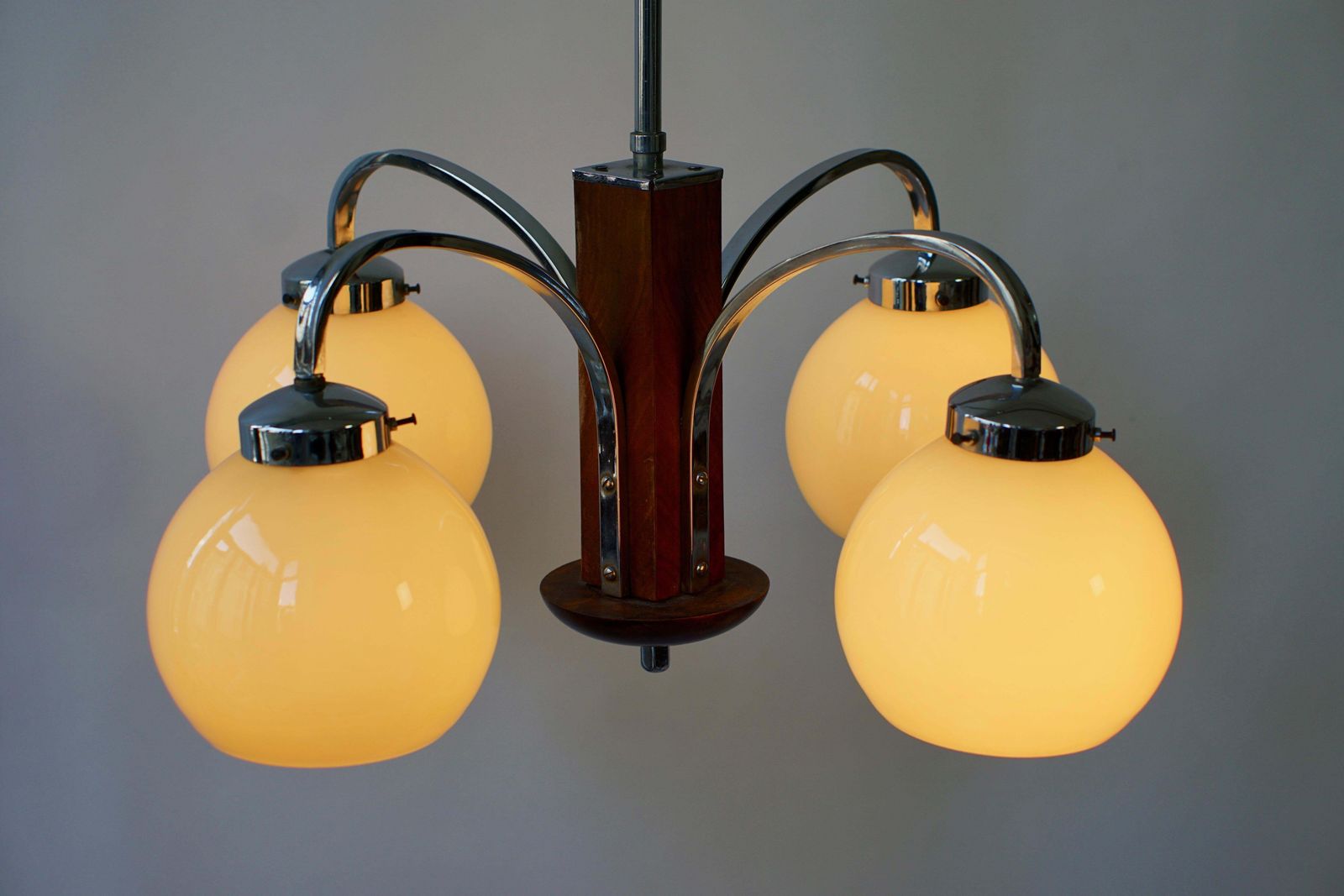Lighting Art Deco Chandelier In Glass And Wood photo