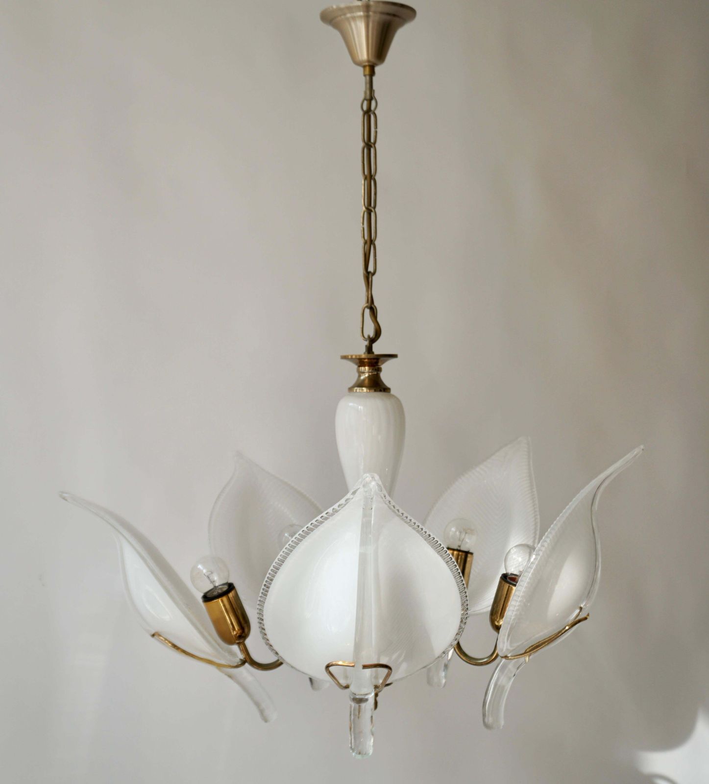 photo furniture Mid Century Modern Murano 5 Leaf Chandelier By Franco Luce