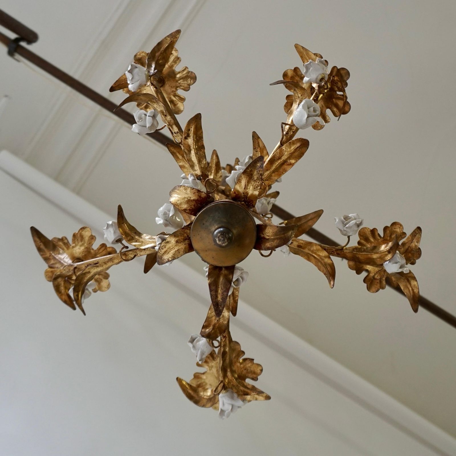 One Italian Brass And Ceramic White And Pink Roses Tole Chandelier photo 2081.0