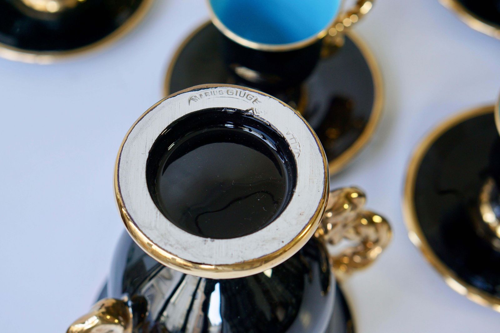 photo vinterior Marius Giuge Fine Gilded Ceramic Tea And Coffee Set, Vallauris, Circa 1960s