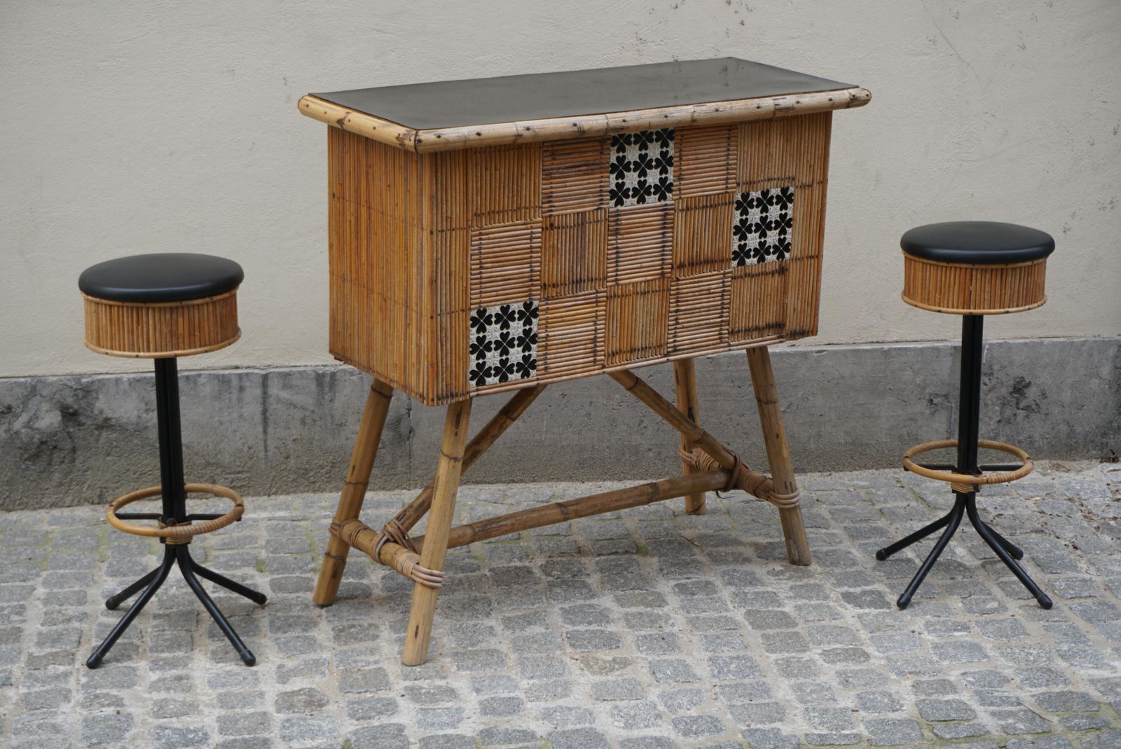1950s Midcentury Rattan And Bamboo Tiki Bar With Two Stools photo Furniture