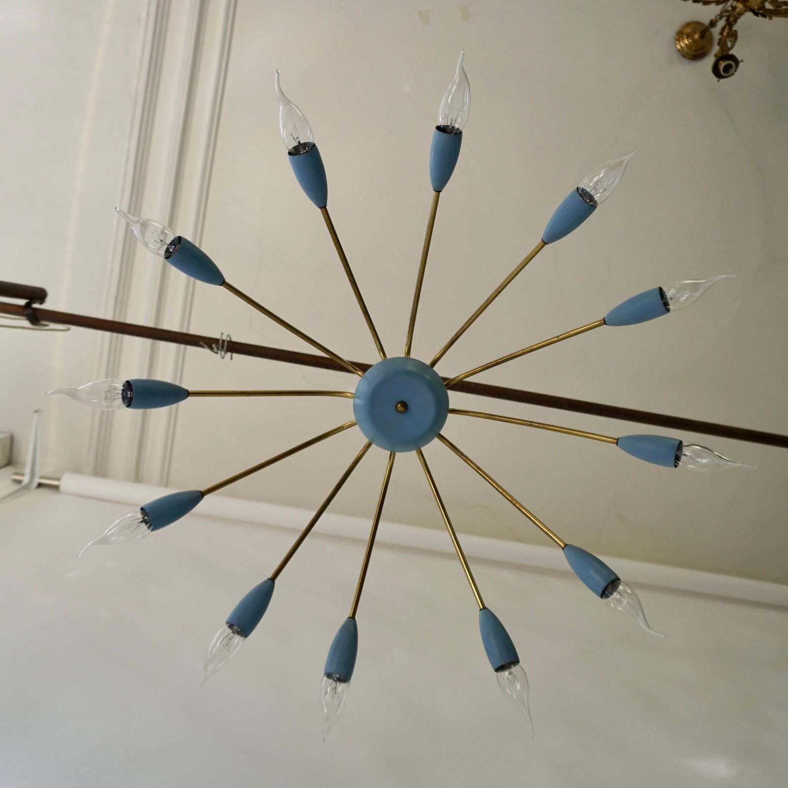 Italian Midcentury Twelve Light Sputnik Flus Chandelier In Stilnovo Style photo Lighting