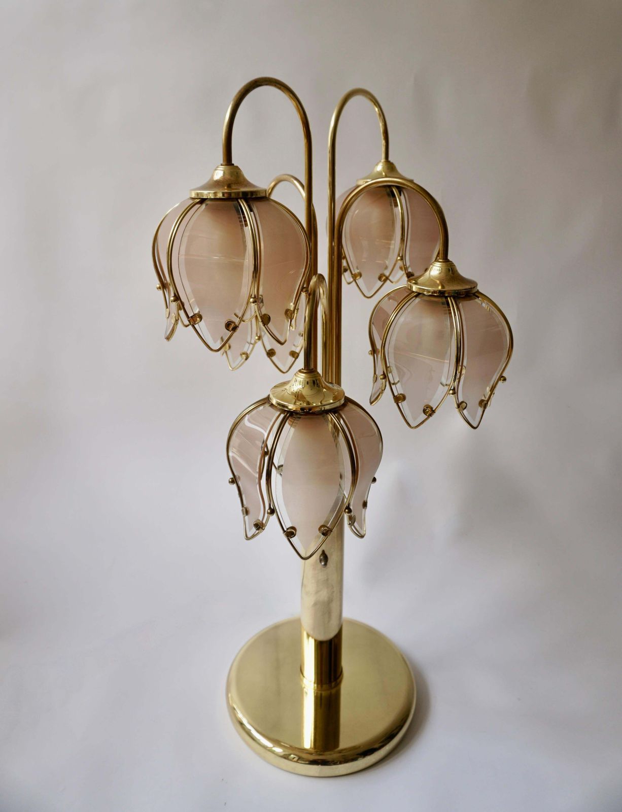 Hollywood Regency Glass And Brass 5 Arm Tulip Lotus Lamp 1970s photo vinterior