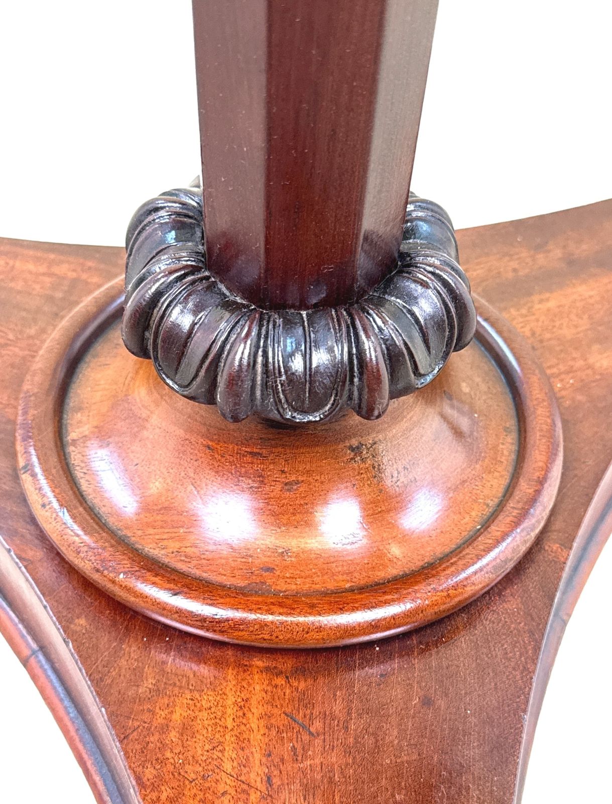 Mid 19th Century Chess Top Lamp Table (England, Circa 1840) photo Furniture