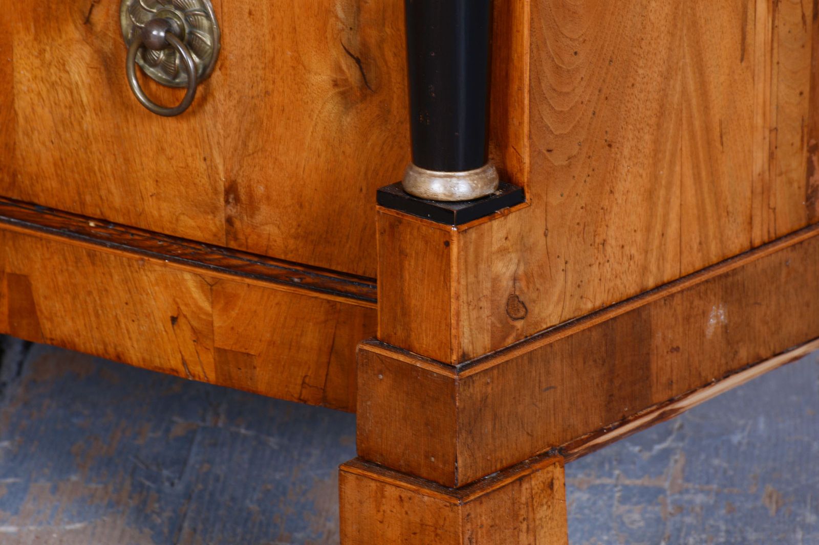 photo vintage Restored Empire Chest Of Drawers, Walnut, Maple, Spruce, Austria, 1820s