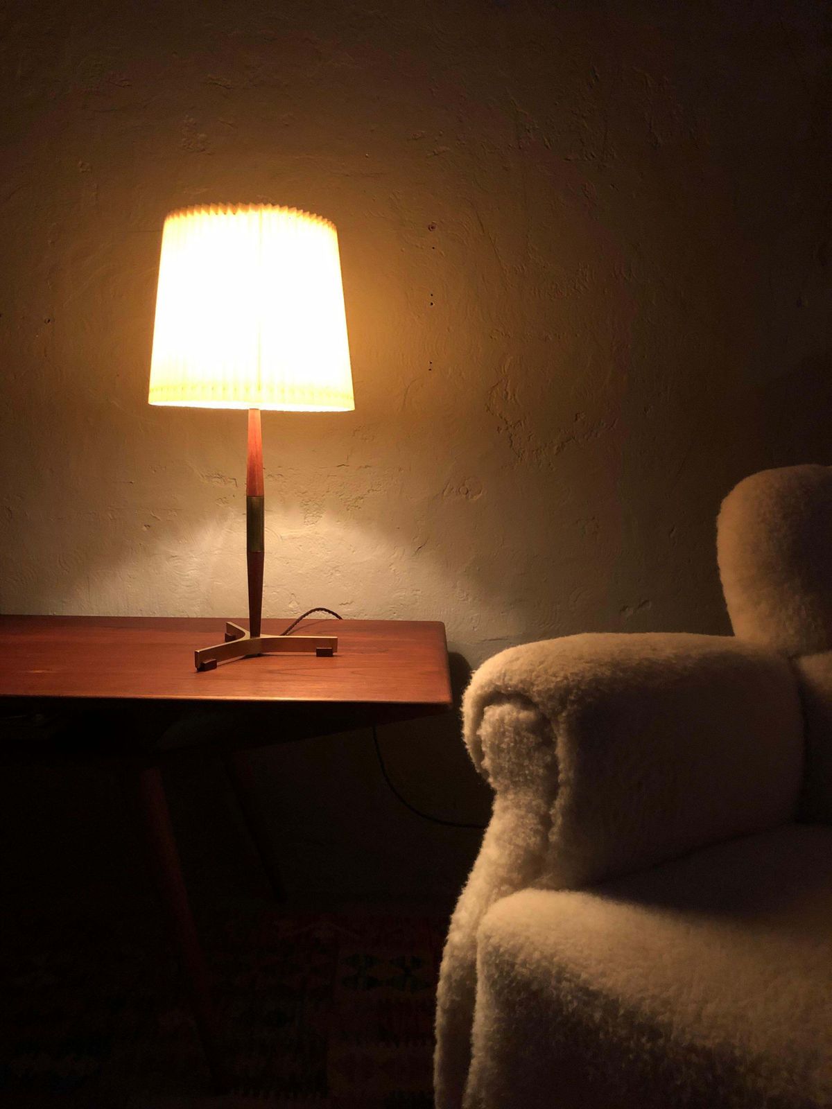 678.0 Midcentury Jo Hammerborg President Table Lamp For Fog & Mørup In Teak And Brass photo