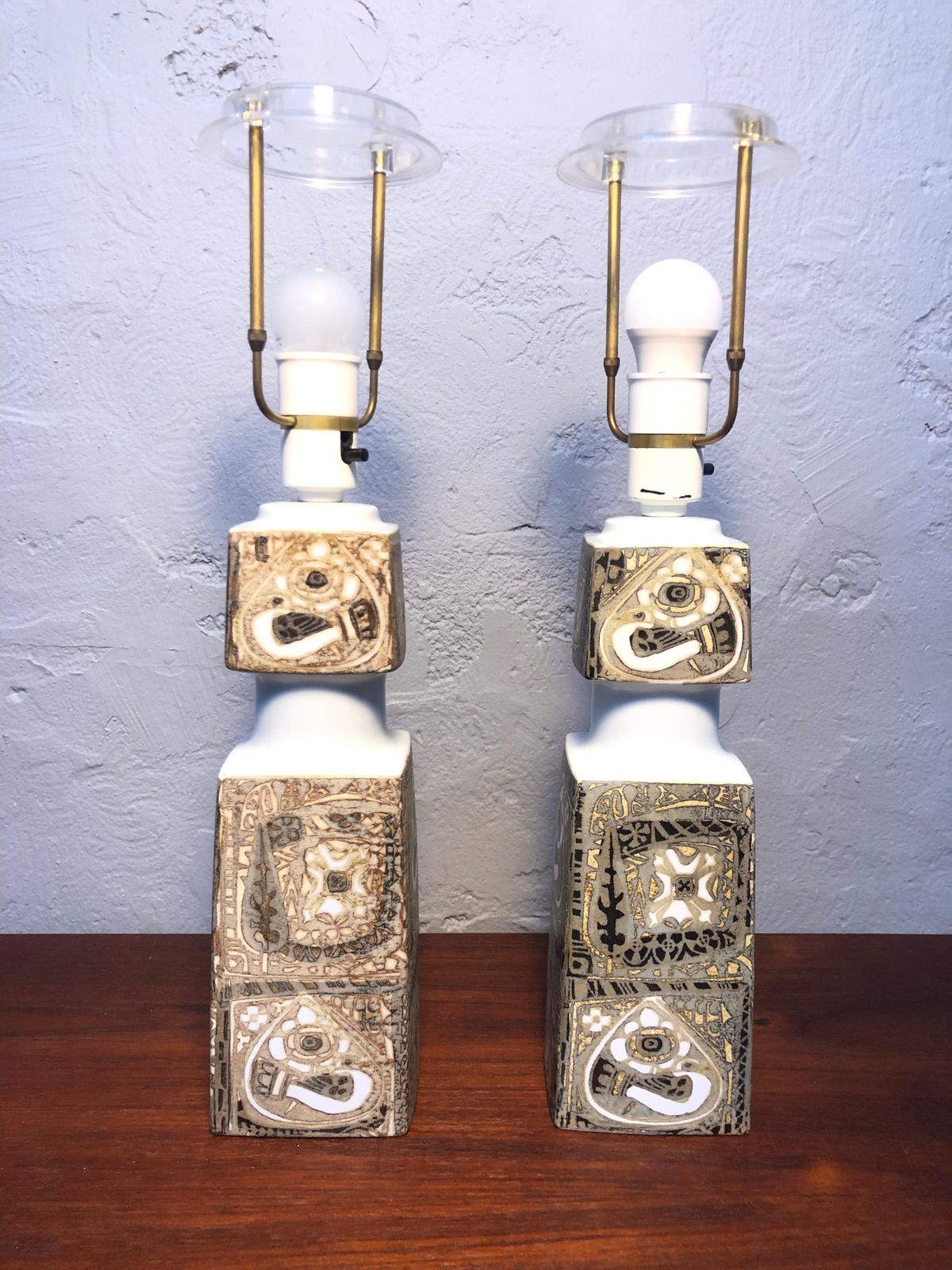 photo furniture Pair Of Mid Century Ceramic Table Lamp By Nils Thorssen For Fog And Mørup