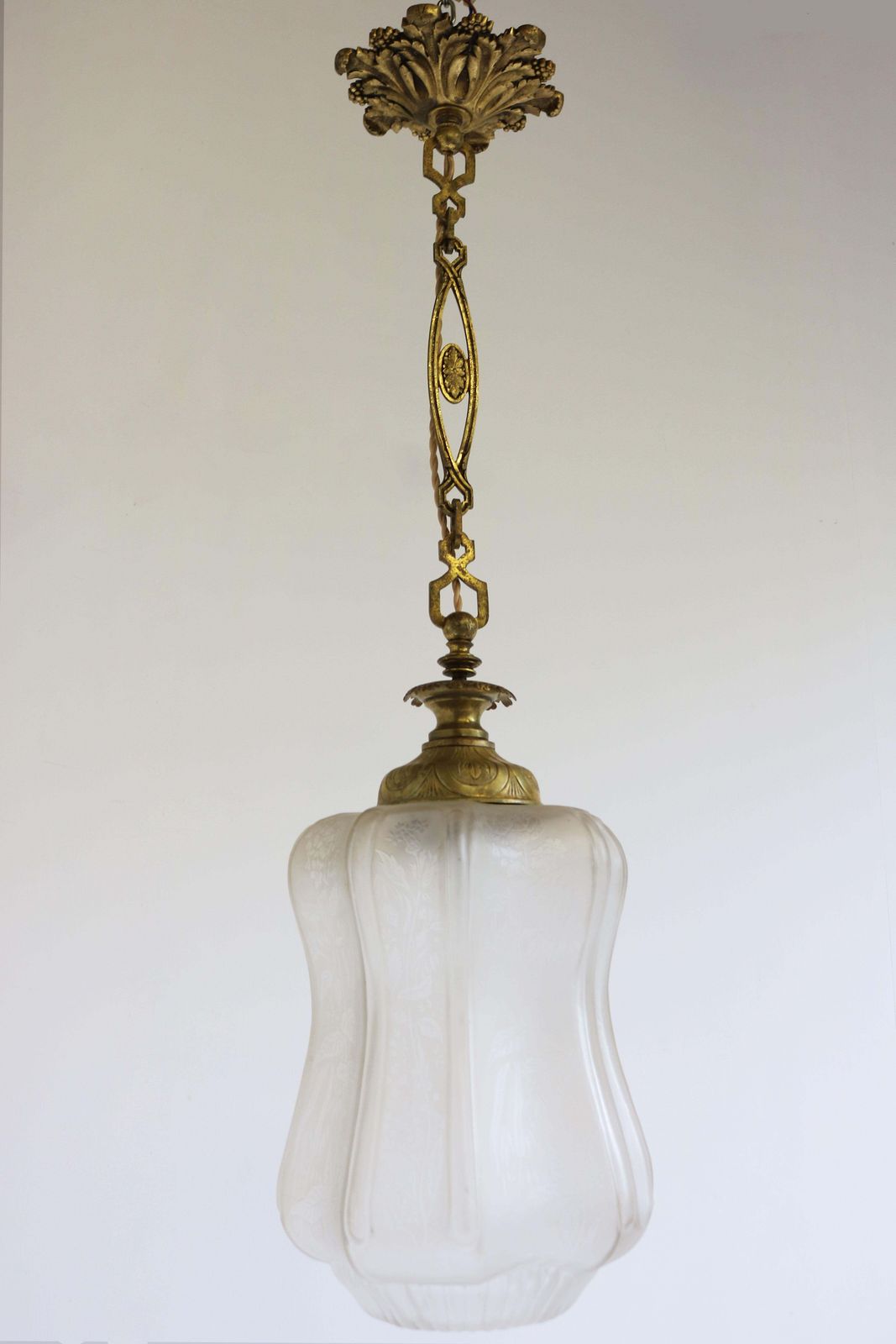 photo for sale Grote Antieke Franse Art Nouveau Hanglamp, 1910 – Bloemglas Kroonluchter