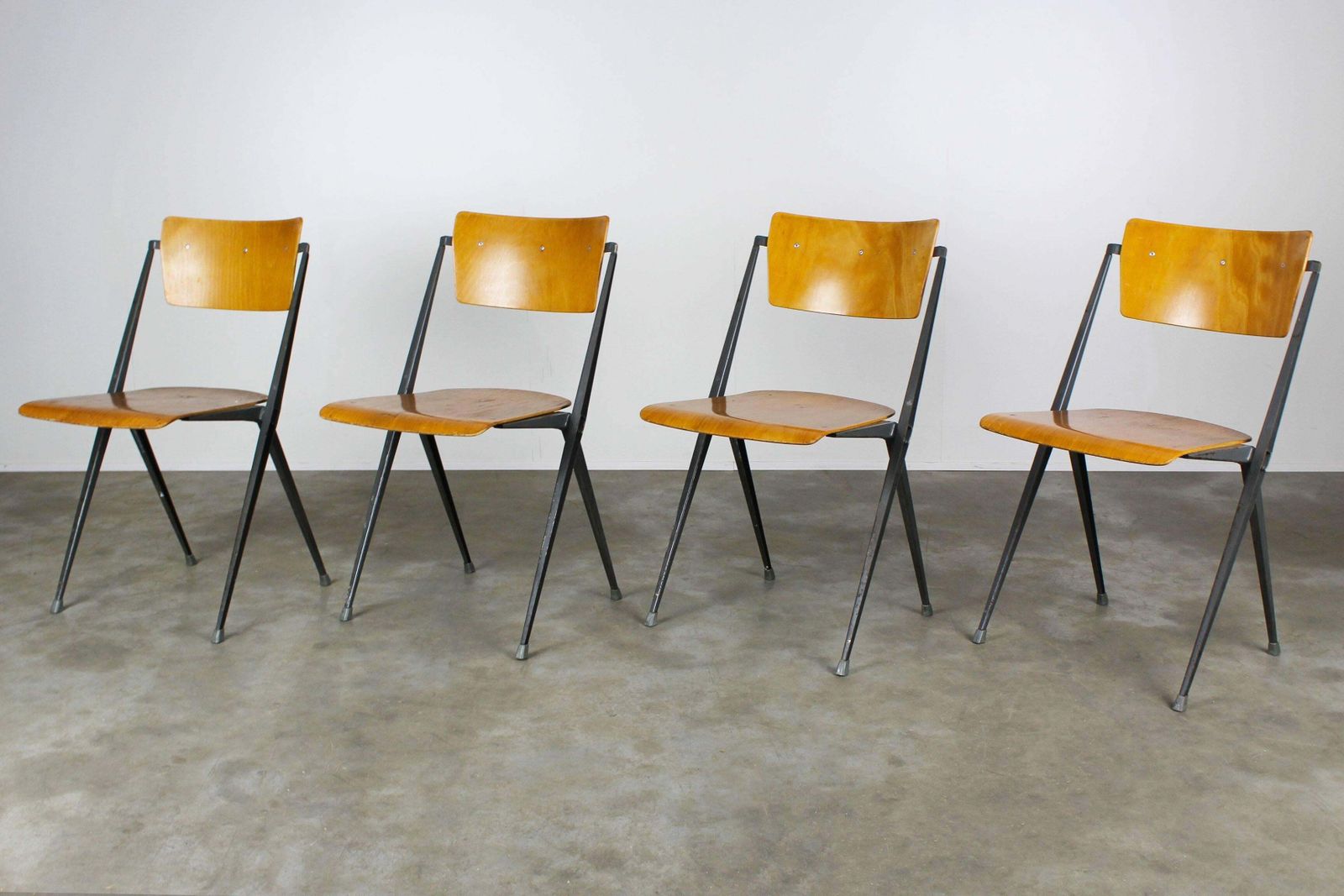 Set Of Four Pyramid Chairs Designed By Wim Rietveld For Ahrend De Cirkel, 1963 photo buy