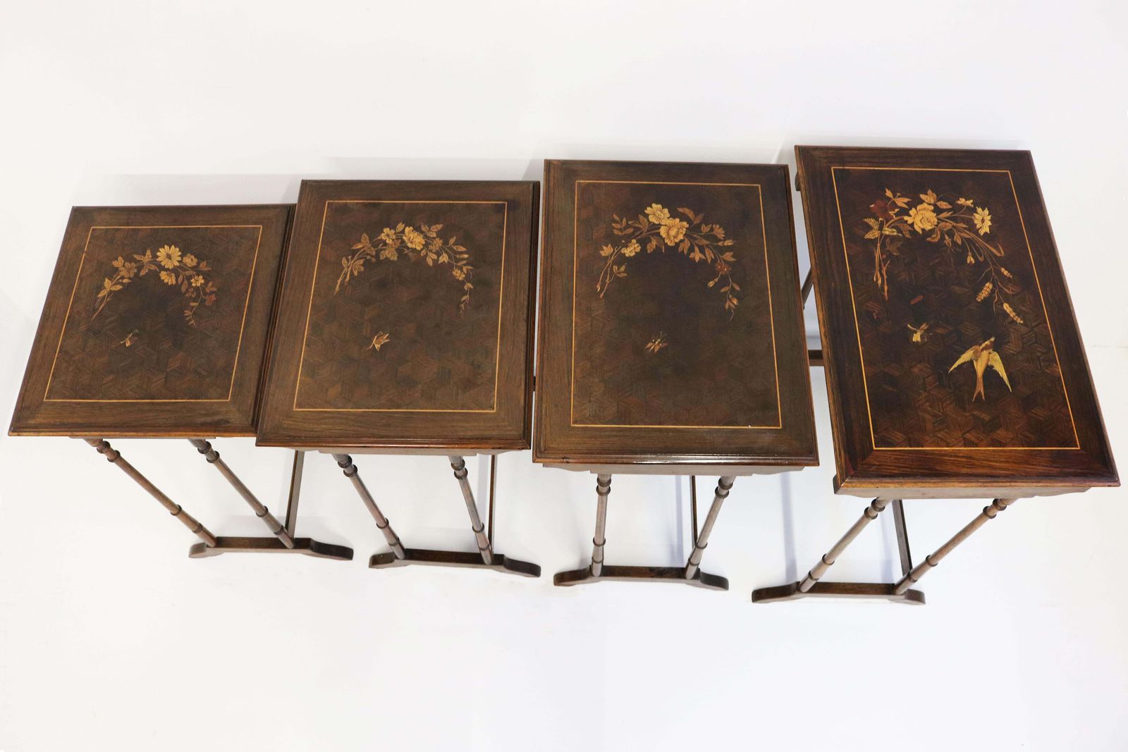 Meubels Antiek Frans Art Nouveau Nestelset In Japonisme Stijl, Ca. 1890 – Bijzettafels photo