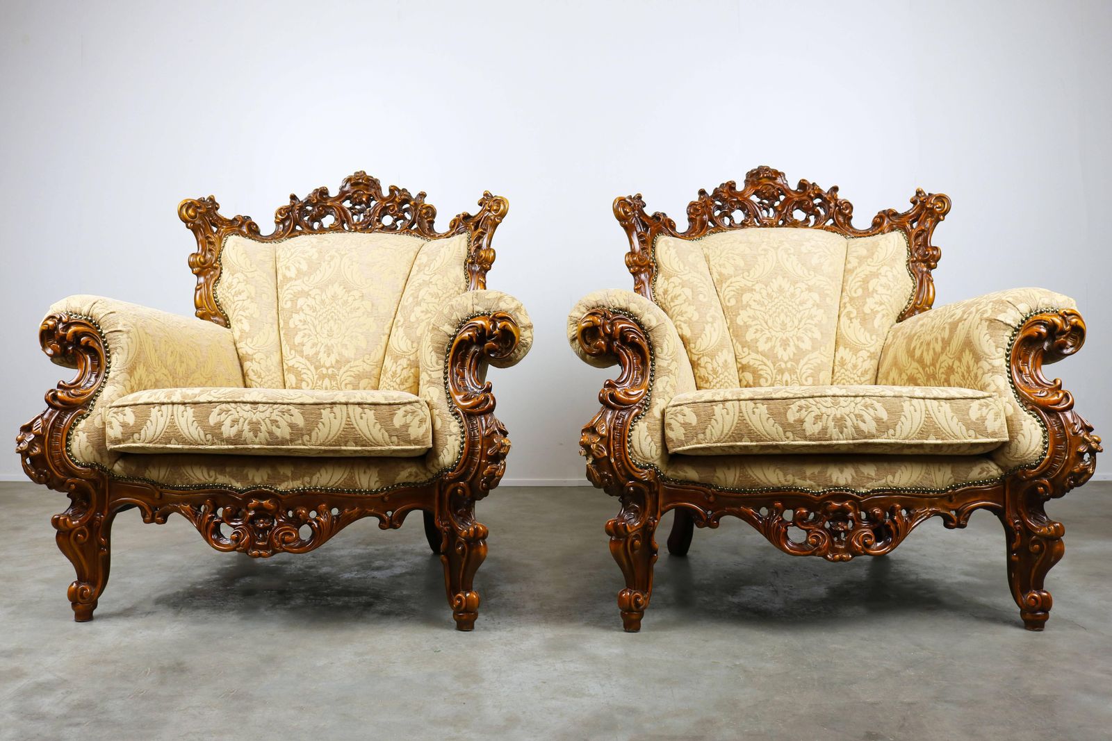 Antieke Italiaanse Loungstoelen In Rococo / Barok Stijl – Bruin/Beige photo furniture