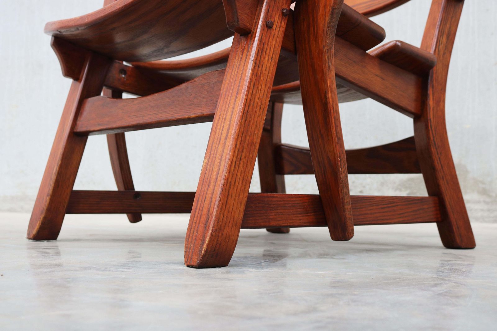 photo for sale Paar Lage Mid Century Design Brutalist Fauteuils In Massief Eiken