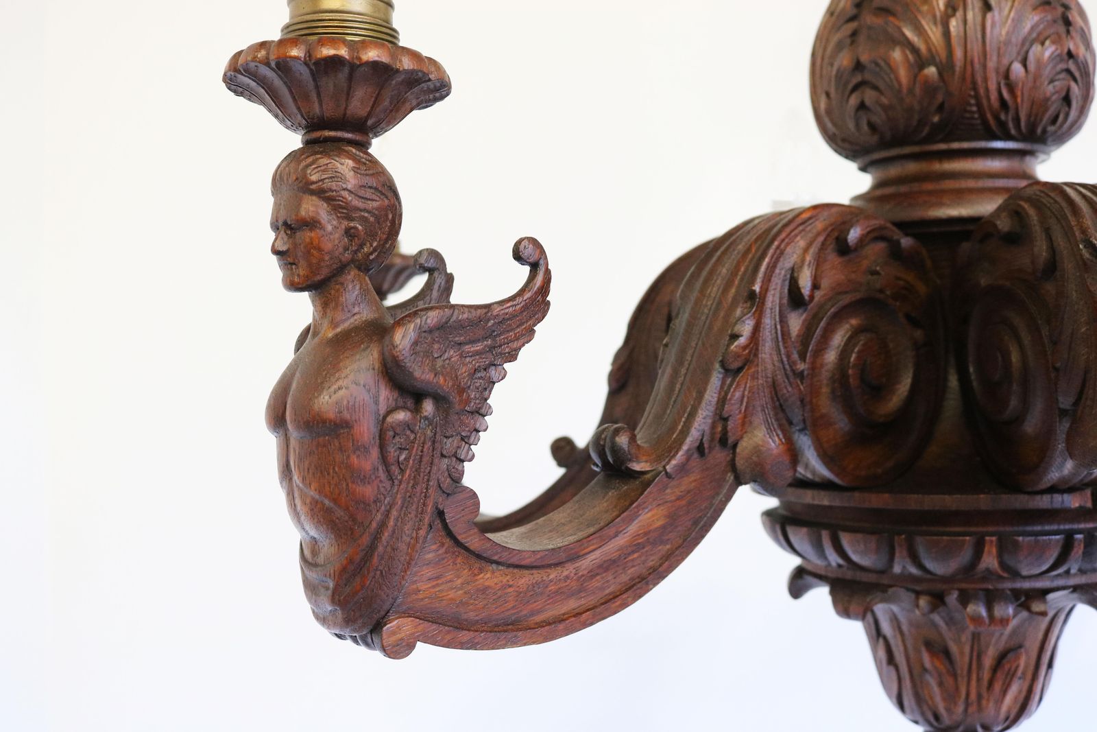 Antieke Empire 19e Eeuwse Houten Gesculpteerde Kroonluchter, Frankrijk, Massief Eiken, 6 Lichten photo for sale
