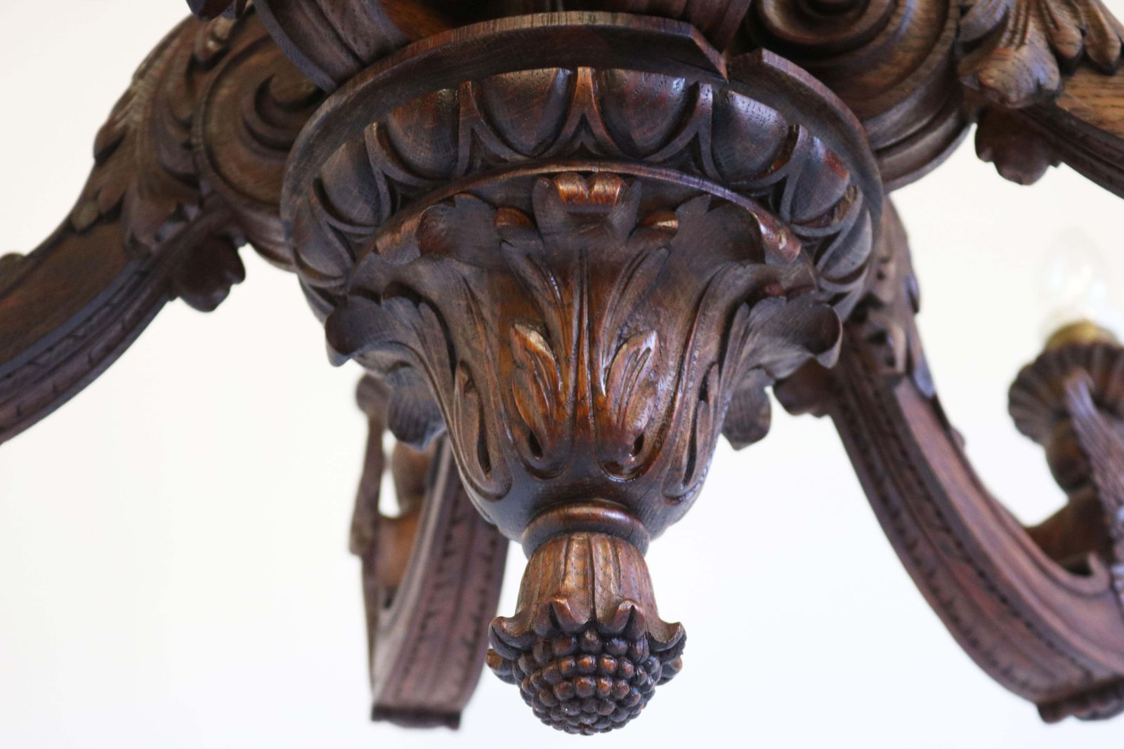 Antieke Empire 19e Eeuwse Houten Gesculpteerde Kroonluchter, Frankrijk, Massief Eiken, 6 Lichten photo buy