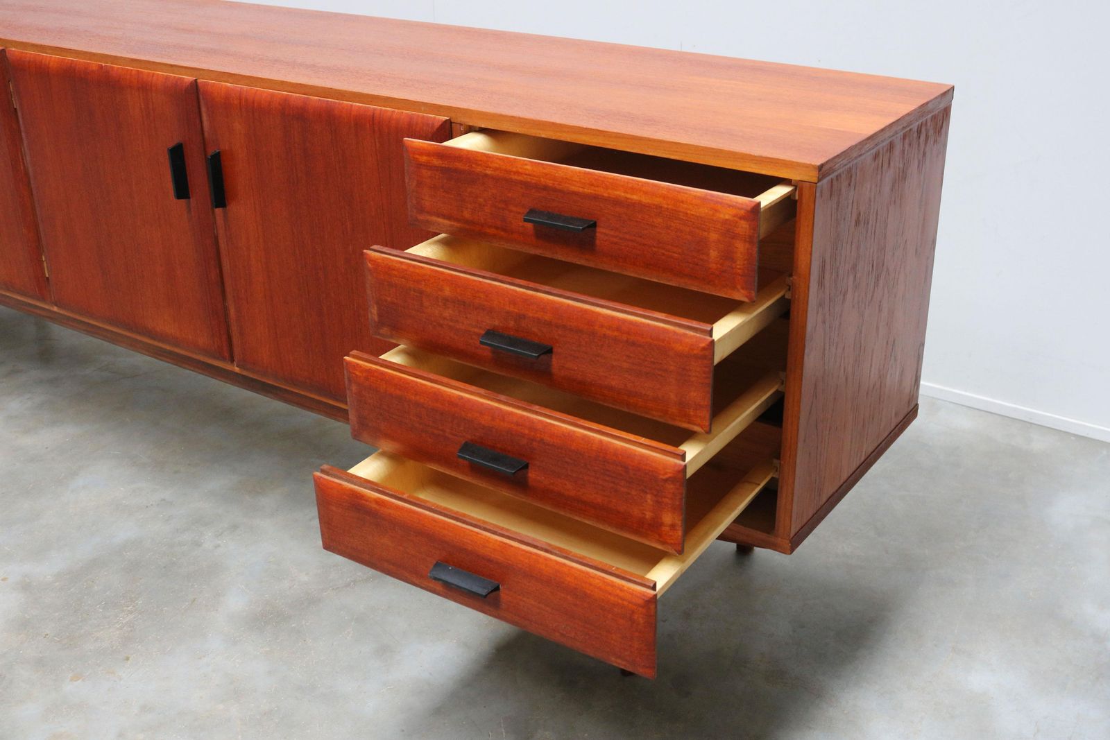 Zeldzaam Dressoir Van Cees Braakman Voor Pastoe, 1960, Teakhout photo vinterior